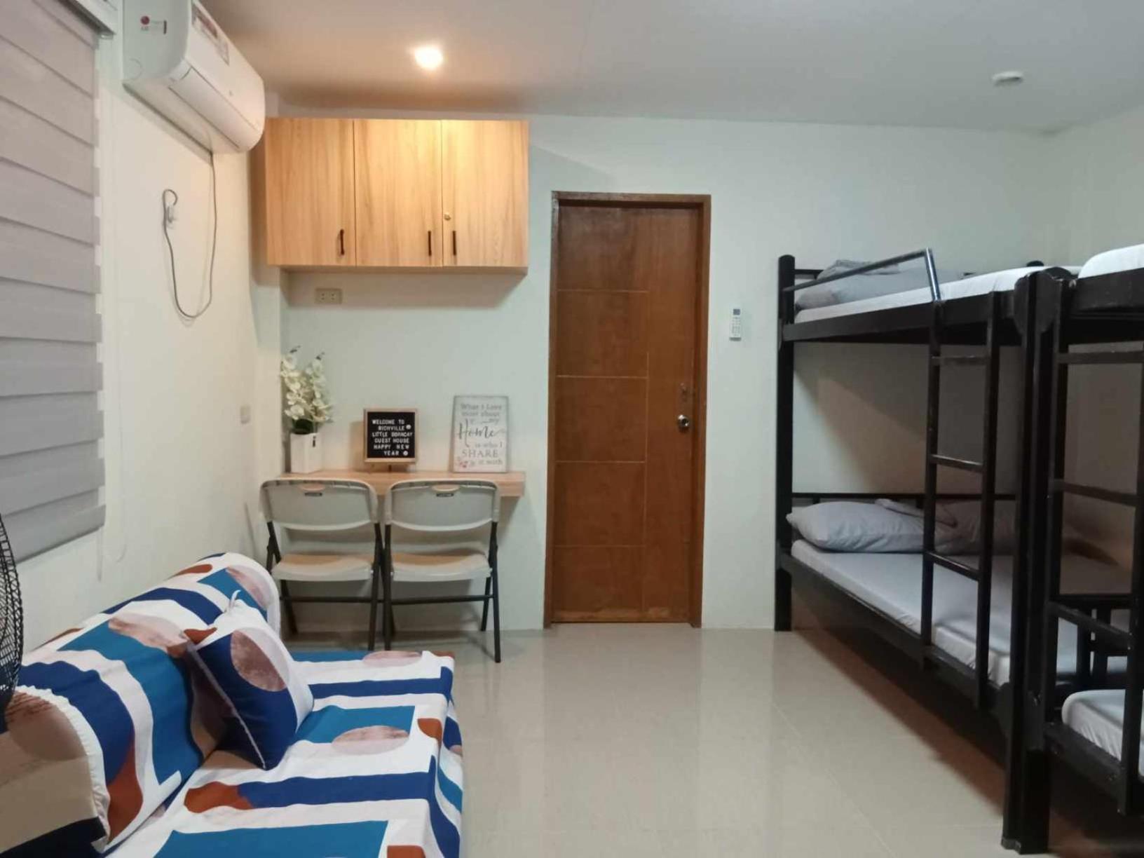 Richville Little Boracay Guest House Calatagan Экстерьер фото