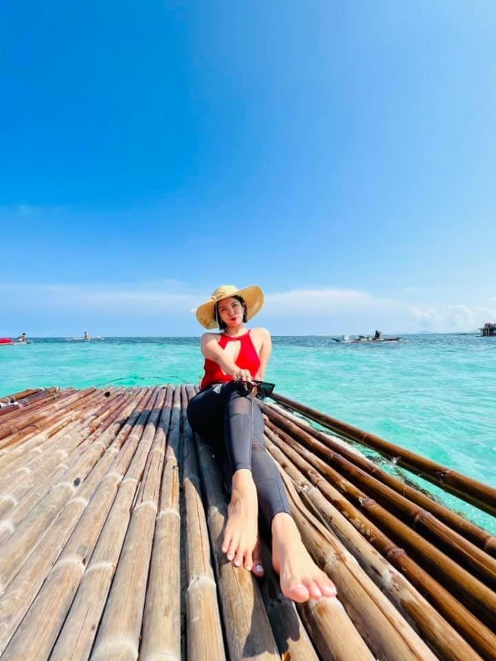 Richville Little Boracay Guest House Calatagan Экстерьер фото