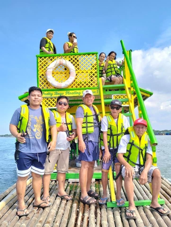 Richville Little Boracay Guest House Calatagan Экстерьер фото