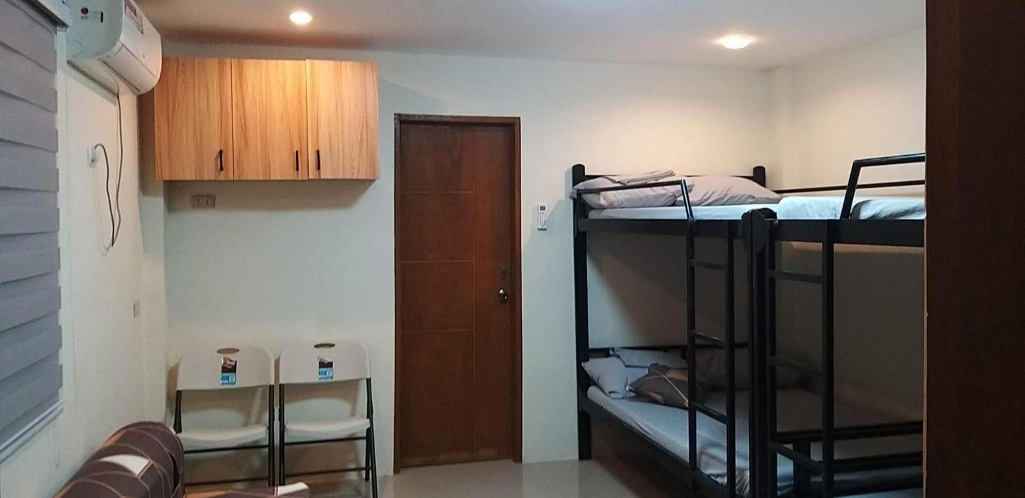 Richville Little Boracay Guest House Calatagan Экстерьер фото