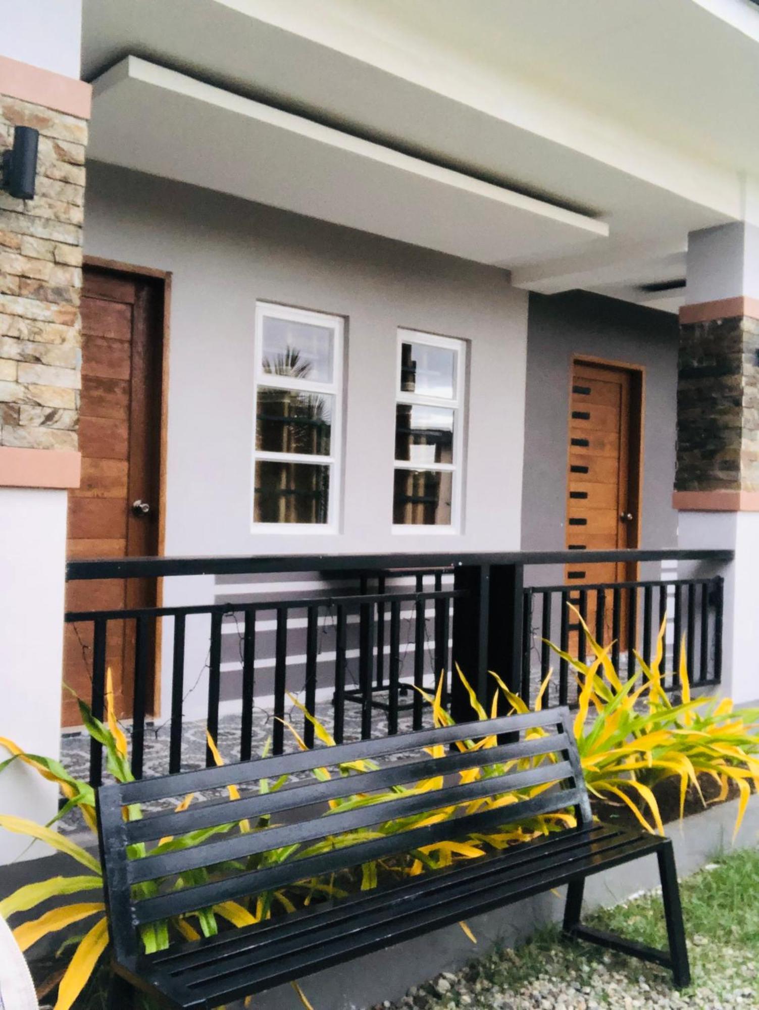 Richville Little Boracay Guest House Calatagan Экстерьер фото
